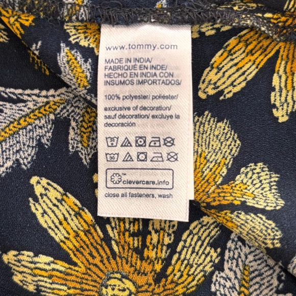 Tommy Hilfiger floral print semi-sheer blouse navy back ground size XXL - Picture 12 of 16